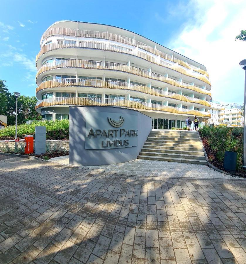 Adonis Beach Swinoujscie Bagian luar foto